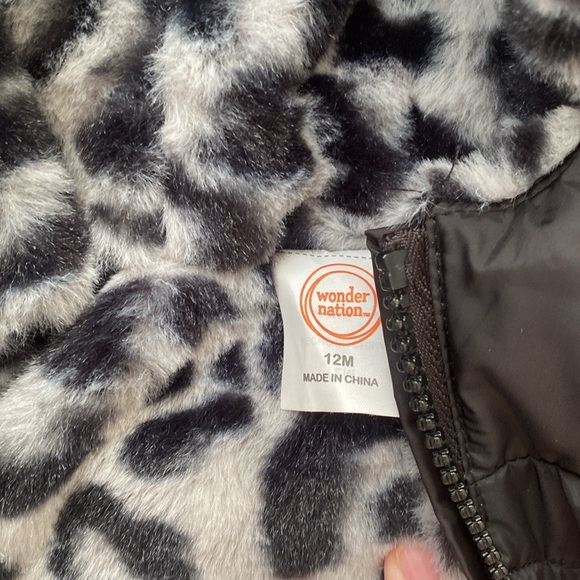 Wonder Nation Black Baby Coat. Fuzzy inside. Size 12 months. - Picture 4 of 4